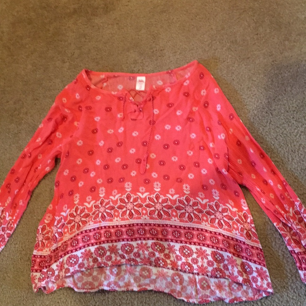 coral blouse